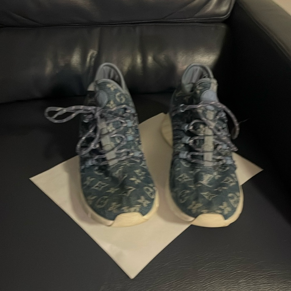 Louis Vuitton denim sneakers unisex very nice hardly worn